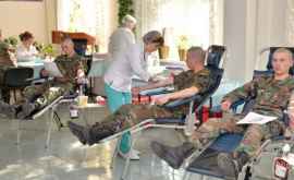 Militarii Armatei Naţionale au donat sînge