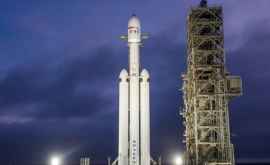 Lansarea rachetei Falcon Heavy amînată
