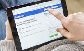 Facebook может начать платить пользователям за просмотр рекламы СМИ