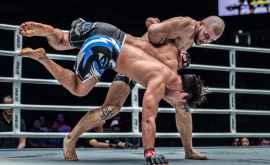 Cine e moldoveanul campion la arte marțiale mixte în Singapore