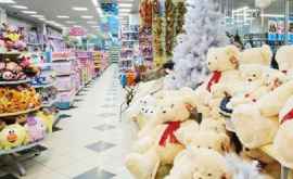 Власти советуют родителям соблюдать осторожность при покупке игрушек