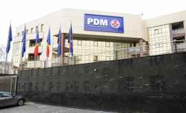 Sediul central al PDM a rămas fără pază FOTO VIDEO