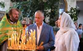На Троицу Игорь Додон присутствовал на литургии в монастыре Кондрица