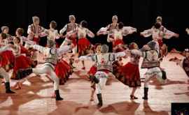 В Тогатине проходит международный фестиваль танцев Штефан чел Маре ВИДЕО