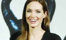 Ultimul zvon al momentului Angelina Jolie este întro relație cu unul din cei mai rîvniți burlaci 