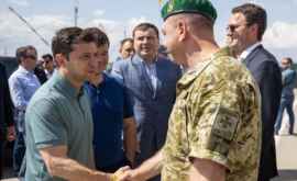 Zelenski a vizitat în premieră graniţa administrativă cu Crimeea anexată de Rusia