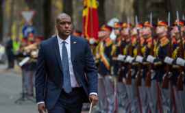 Declarație Toate problemele importante din Moldova sînt rezolvate de ambasadorul SUA