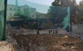 Штефэницэ о разрушенном в Кишиневе здании