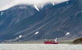 Oamenii de știință ruși au găsit particule de microplastic în mările Okhotsk Bering și Ciukotka