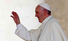 Papa Francisc a cerut fiecărui om de pe Pămînt să îşi schimbe modul de viaţă