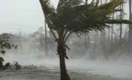 Uraganul Dorian se apropie periculos de Florida