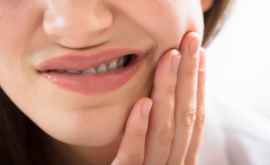 Obiceiuri periculoase Spartul semințelor afectează dinții