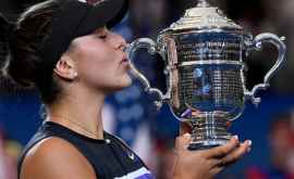 A devansato pe Serena Williams la doar 19 ani Bianca Andreescu a cîștigat turneul US Open