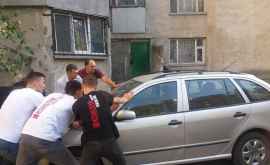 Ion Ceban anunță că mașina buclucașă de pe Albișoara a fost mutată iar drumul asfaltat FOTO