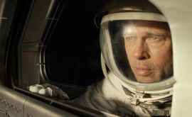 Brad Pitt a vorbit în direct cu un astronaut american aflat la bordul Staţiei Spaţiale Internaţionale VIDEO