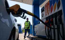 Хорошая новость для водителей На АЗС Молдовы подешевело топливо