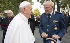 Bodyguardul principal al papei Francisc își dă demisia