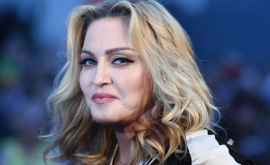 Răspunsul Madonnei după ce un fan a dato în judecată pentru întîrziere la concert