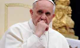 Papa Francisc şia cerut scuze pentru că a pălit o femeie