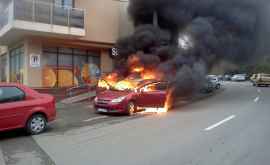 Răufăcătorii au incendiat peste 200 de mașini la Strasbourg