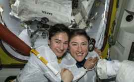 Две астронавтки НАСА вышли во второй раз в открытый космос