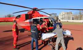 Экипаж SMURD доставил в Кишинев 20летнюю пациентку ВИДЕО