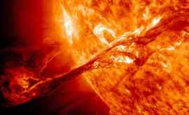 Oamenii de știință au spus cît de des furtunile solare afectează pămîntul