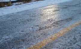 Atenție șoferi Pe unele porțiuni de drum sa format ghețuș