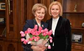 Башкан Гагаузии поздравила спикера парламента Молдовы с днем рождения