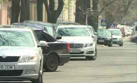 В Молдове будут эвакуировать неправильно припаркованные автомобили