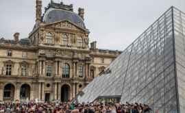 Expoziția da Vinci la Louvre vizitată de un număr record de cunoscători 