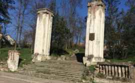 Военное захоронение в Кишиневе по бул Дечебал 17 гарнизонное кладбище