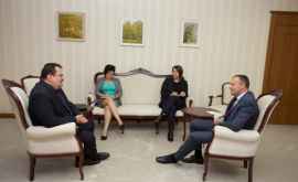 Совместный полет Андриана Канду и посла ЕС в Молдове Петера Михалко 