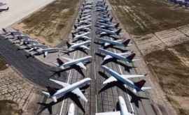 Самая большая в мире стоянка самолетов заполнена до отказа ВИДЕО