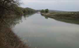 Nivelul apei din rîul Prut a scăzut de două ori