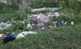 С территории стадиона школы на Ботанике полностью убрана мусорная свалка
