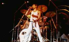 Queen va prezenta pe YouTube un concert de caritate în memoria lui Freddie Mercury pe 15 mai