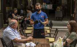 Grecia a redeschis restaurantele și cafenelele din zonele turistice