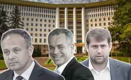 Додон Плахотнюк использует три инструмента для возвращения в молдавскую политику