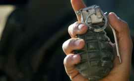 În raionul Dubăsari un bărbat a găsit o grenadă pe stradă FOTO 