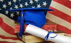 SUA renunţă la anularea vizelor pentru studenţii străini