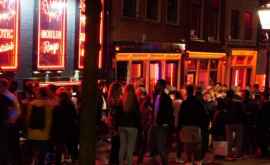 В Амстердаме закрыты улицы в квартале красных фонарей