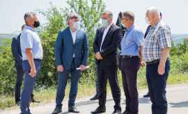Premierul a discutat cu sătenii și primarii satelor Molești și Hansca