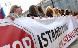 Polonia vrea să se retragă din tratatul european privind violenţa împotriva femeilor
