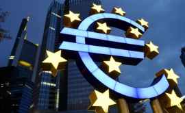 Redresarea economiei zonei euro afectată de scăderea din sectorul serviciilor