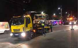 В столице всю ночь эвакуировали незаконно припаркованные автомобили ФОТО