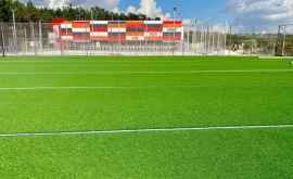 Stadionul de fotbal din Parcul La Izvor aproape gata Accesul va fi gratuit FOTO