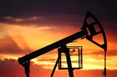 Prețul petrolului crește în urma atacului Israelului asupra Iranului