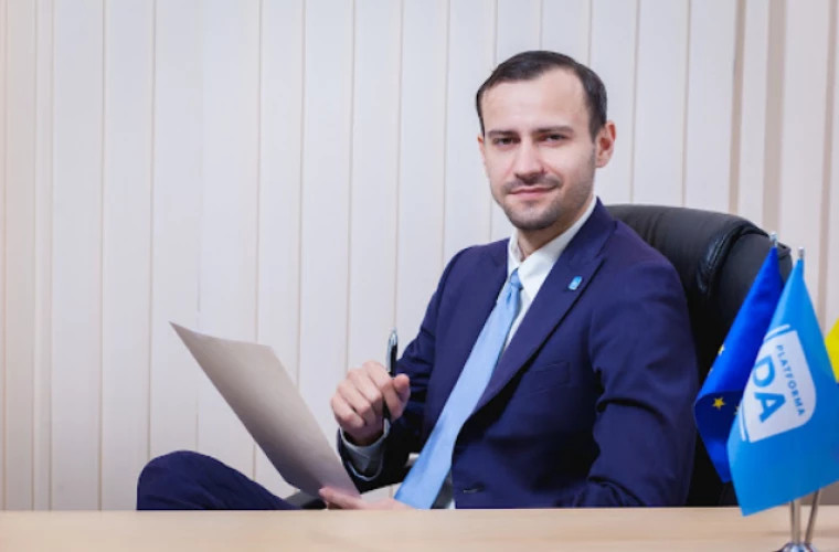Plîngău confirmă că sa discutat despre candidaturile lui Slusari și Țîcu la Președinție