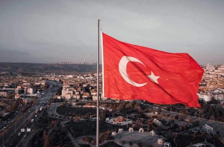 Тревога в Турции серия землетрясений охватила некоторые регионы 